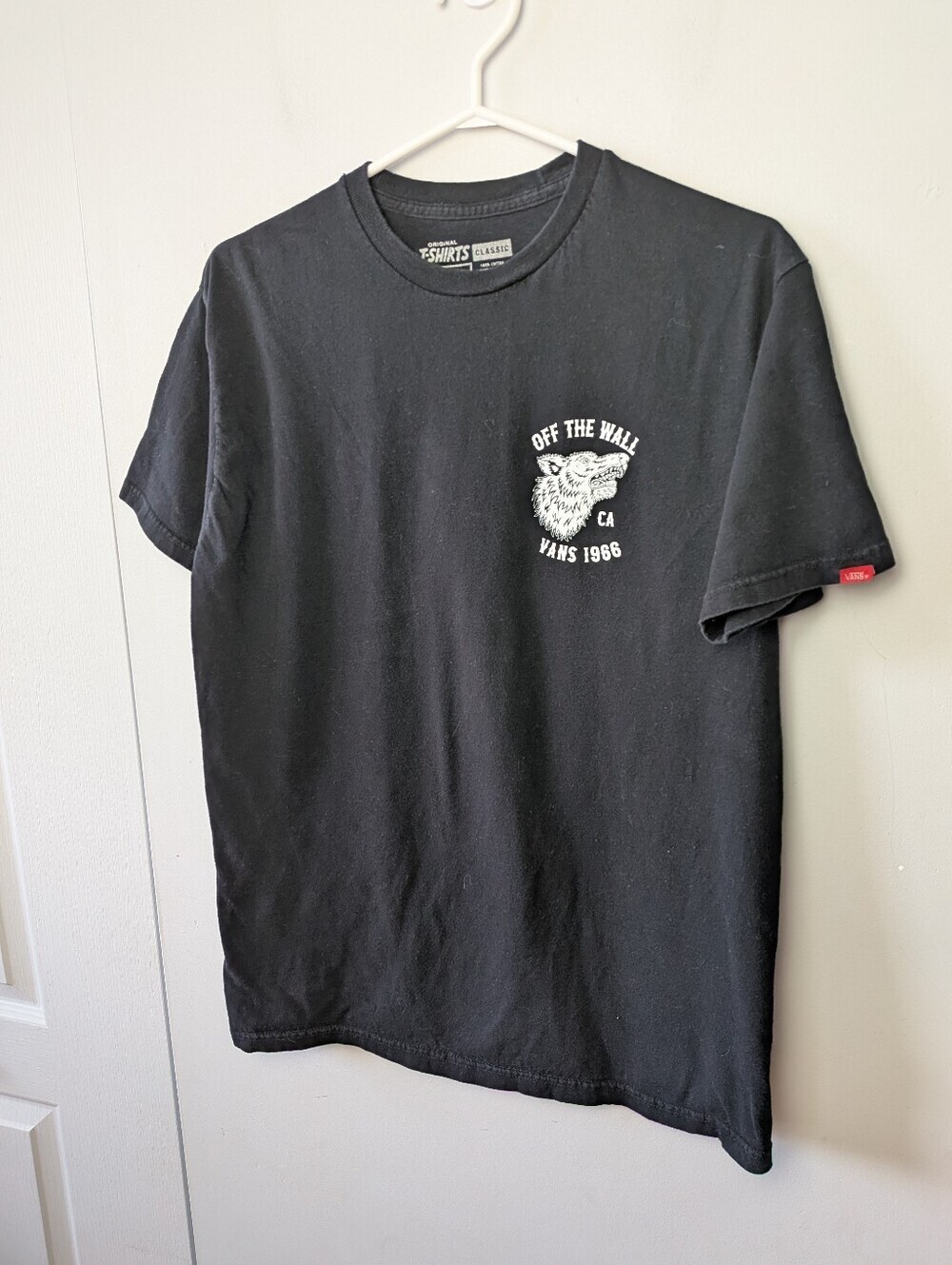 VANS Men T-Shirt Size Medium 100% Cotton Made In Mexico Skater Punk Unisex